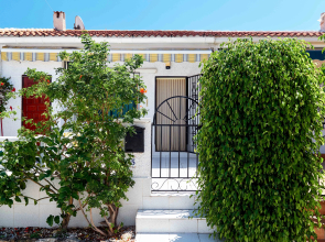 Espanhouse Elvira