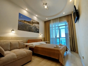 Lazurny Batiliman Vozle Plyazha Vid Na More Apartments