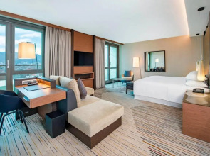 Sheraton Grand Tbilisi Metechi Palace Hotel