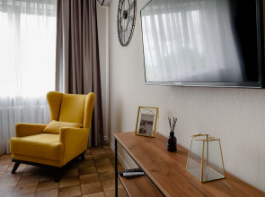 Апартаменты для Вас на Комиссарова