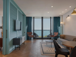 Отель Le Meridian Batumi