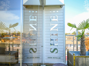 Отель Shine House