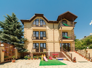 Chelsi Hotel