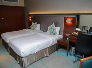 Versailles by Vieras Hotel