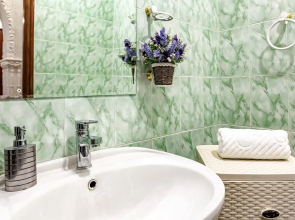 Апартаменты на Куйбышева Ирины Савельевой в центре курортного бульвара