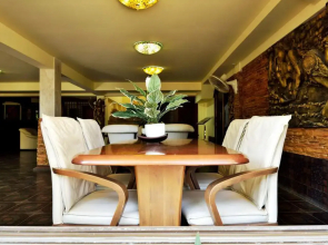 Отель Jaranya Hotel