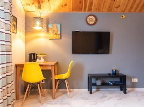 Гостевой дом Four Lions House (Фор Лайонс Хаус)