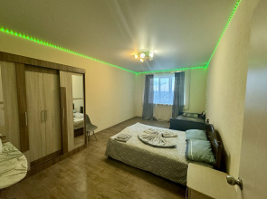 V Tsentre Goroda Flat