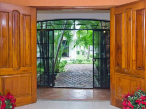 Dolce Vita Caribe Golf Guest House