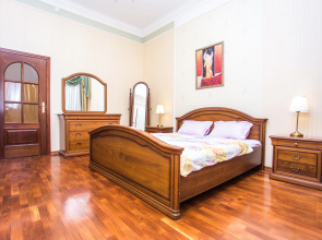 Апартаменты 3 комнатная квартира рядом с Исаакиевским собором и Невским проспектом