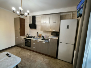 Апартаменты на 8-м этаже в центре, 70 кв. м.