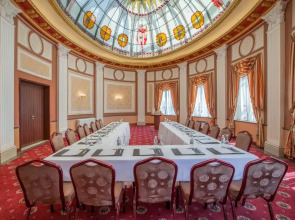 Отель Crowne Plaza Minsk