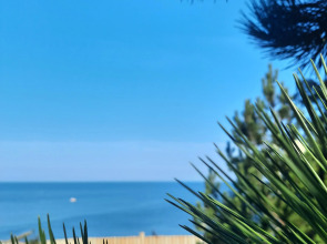 Апартаменты НА ПОБЕРЕЖЬЕ У ОЗЕРА РЯДОМ С МОРЕМ