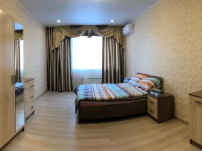 Royal Aurora Yevrodvushka Na Makhalina Apartments