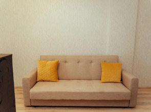 Апартаменты на Революции 48а