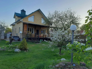 Na 11-Ya Zavokzalnoy 25 Private house
