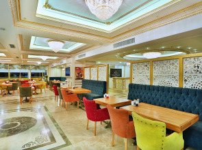 Отель Emirhan Palace