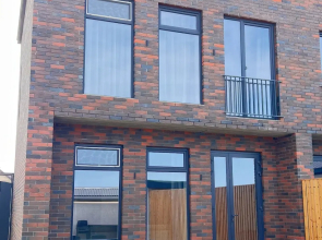 Na Beregovoy 4 Private house