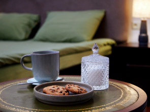 Отель Triple Eight