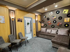 Roskoshnye Toktogula No.59 Apartments