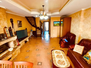 Kottedzh Elling na Beregu Morya Private House