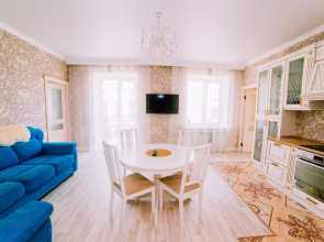 Апартаменты у Театра оперы и Балета