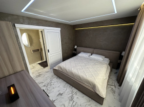 2 Apartments