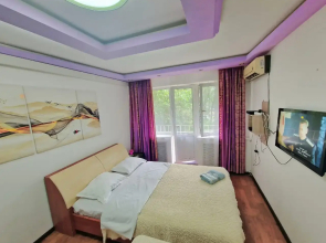 Na Prospekte Dostyk 103/31A Apartments