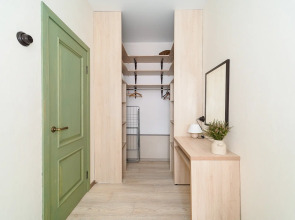 Двухкомнатная Квартира на Интернациональной 13