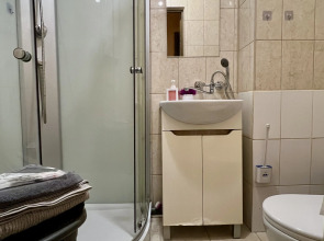 Квартира Уютная Двушка в Минуте от Вокзала