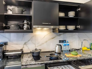 Отель BayMari Suites City Life