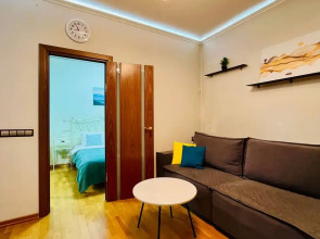 Квартира Уютная 2-х комнатная в 1 минуте от метро Академическая