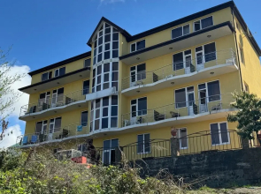 7ya Deluxe Hotel