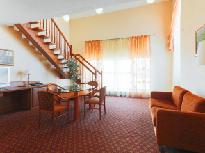 Meridian Hotel