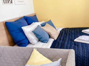 Arctic House Yellow в центре города