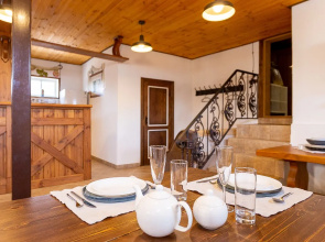 S russkoj pech'yu i banej Private house