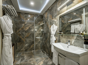 Отель Imperial Palace