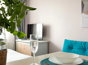 Квартира Студия Бирюза в 3 минутах пешком от метро Лесная