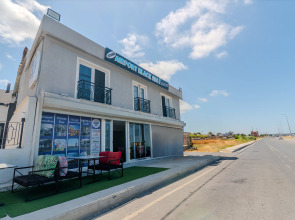 Отель Airport Black Sea Hotel & Restaurant