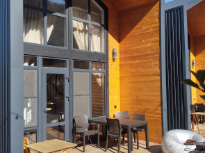 Polutoraetazhny u morya Private house