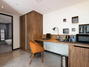 Maitria Mode Sukhumvit 15 Bangkok