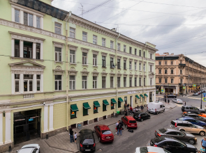 Апартаменты в Сердце Петербурга с колонкой Алиса