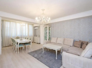 Apartments 5a Chudesnaya Kvartira V Tsentre Stolitsy S Realnymi Foto
