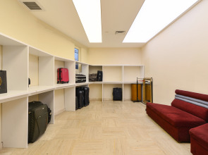 Отель Prestige Old City