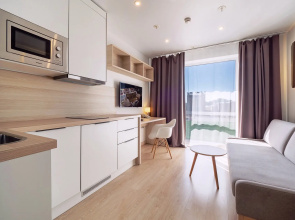 Druzyya Na Marata Apartment hotel
