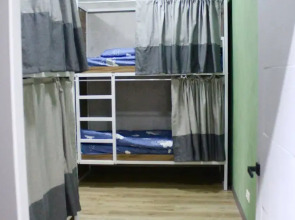 Хостел izzzi hostel Bishkek