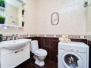 Апартаменты На Улице Героя Сарабеева 3