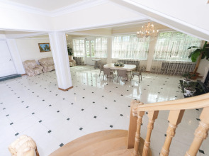 Гостевой дом с 5 спальнями