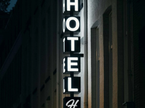 Heaven Premium Airport Hotel