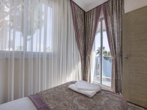 Arsi Enfi City Beach Hotel